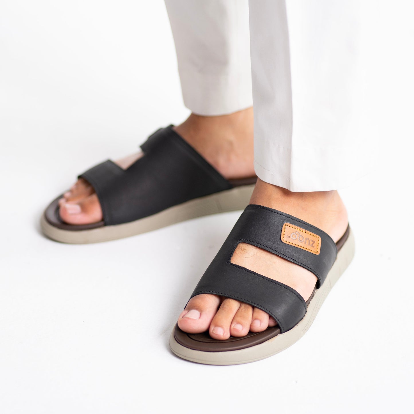 Zuqo Sandal Snap - Black