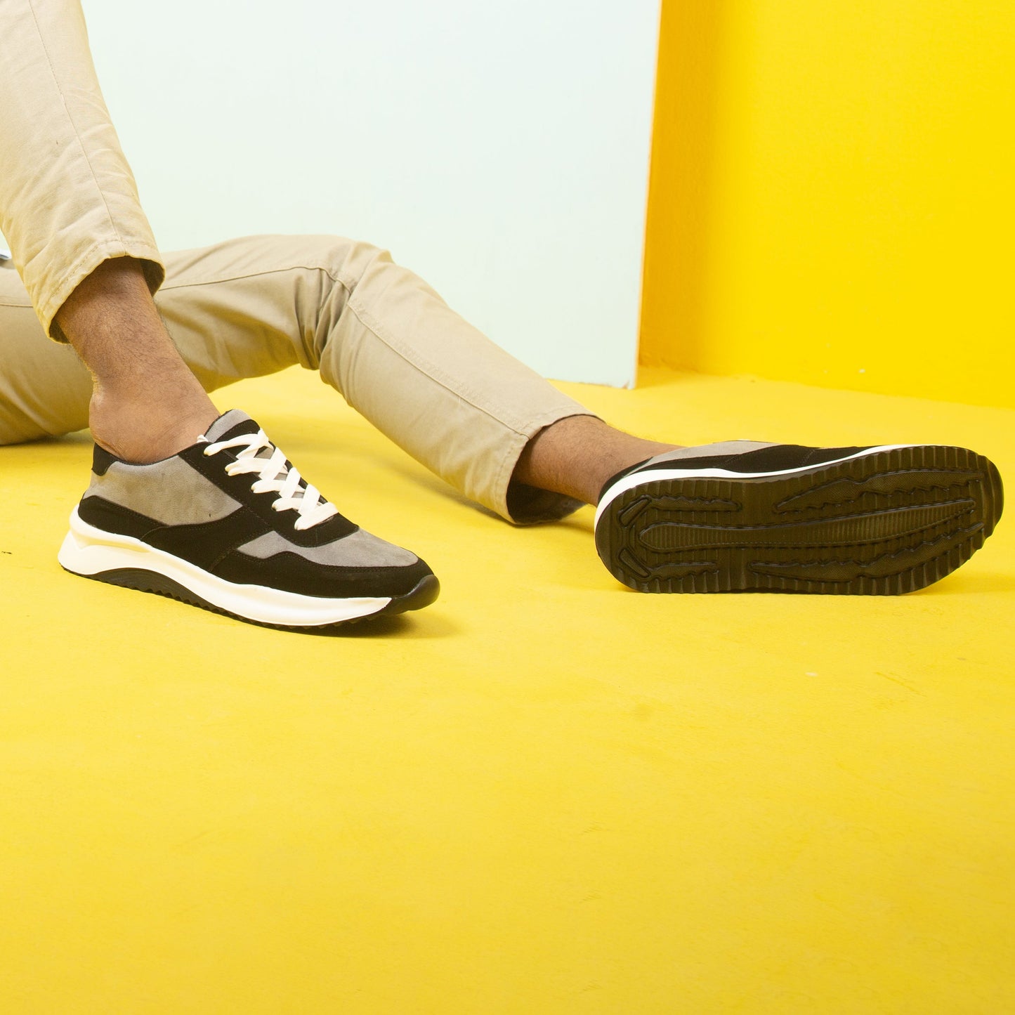 Zuqo Men's Sneaker : Urban - Ash Black