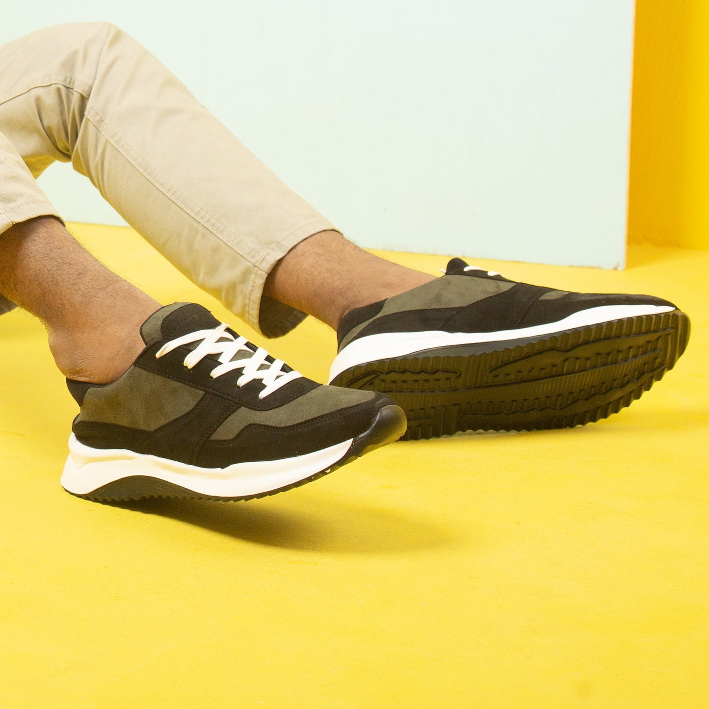 Zuqo Men's Sneaker : Urban - Olive Black