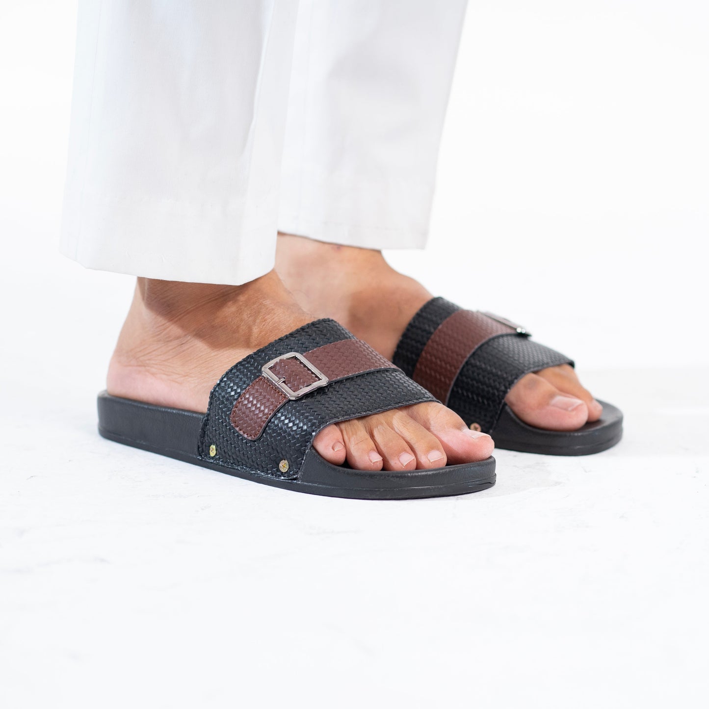 Zuqo Mens Slides / Slipper - Brown  Belt