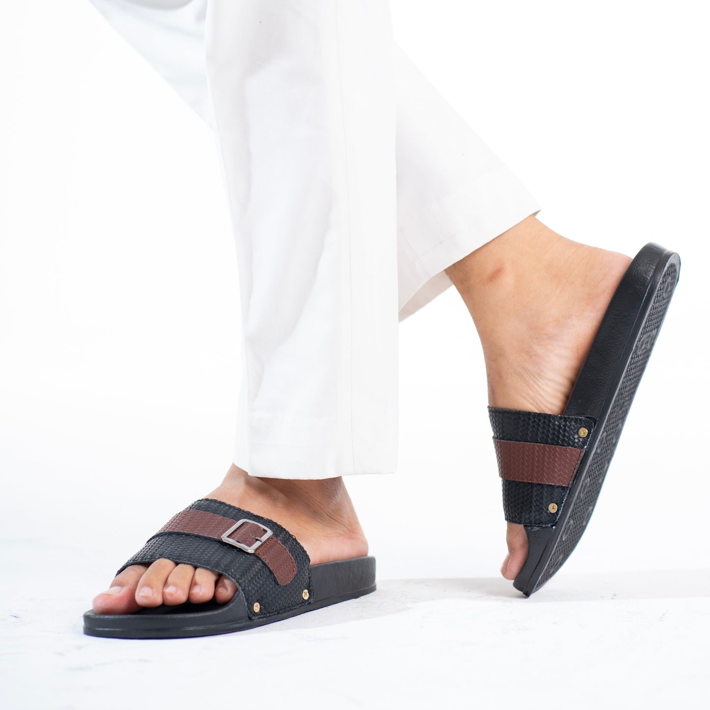 Zuqo Mens Slides / Slipper - Brown  Belt