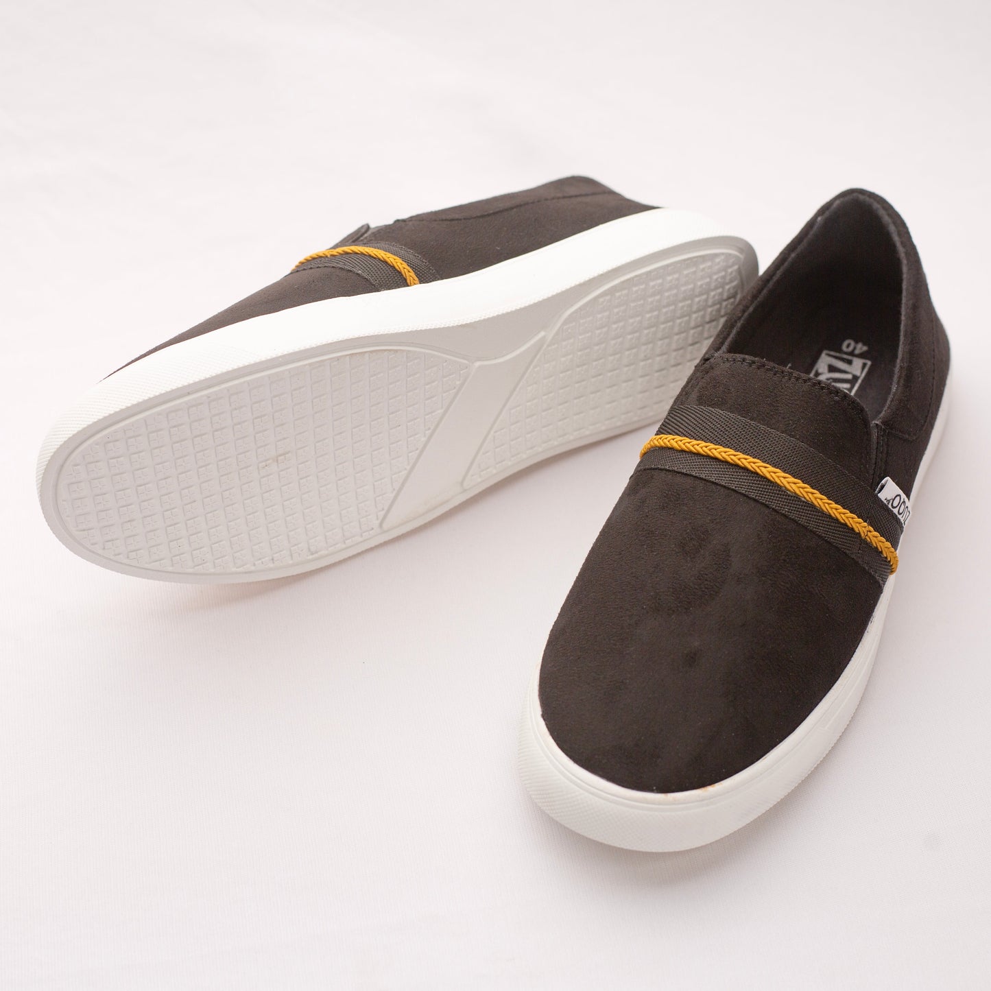 Zuqo Men's Sneaker - Suede Black